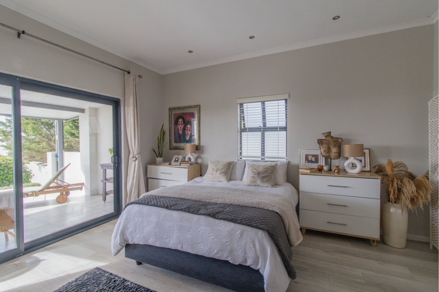 9 Bedroom Property for Sale in Olifantskop Western Cape